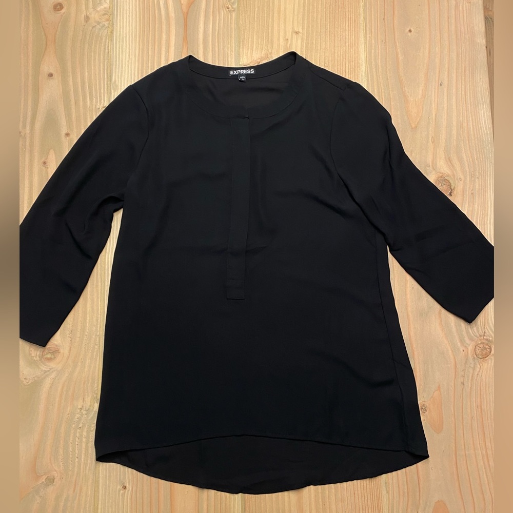 Express 3/4 sleeve women’s tunic, half-zip medium, black